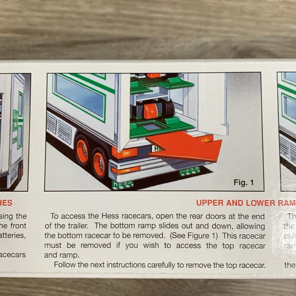 2003 Hess Gasoline Toy Truck & 2 Pull Back Go RaceCars Gas Station Collectible
